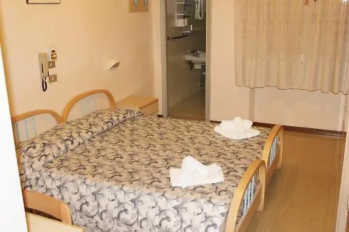 Hamburg 2* Σενιγκάλια